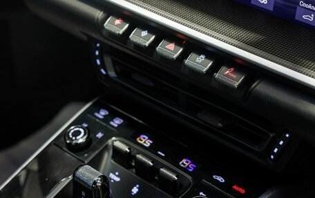 Porsche 911, 2019 год, 12 997 000 рублей, 32 фотография