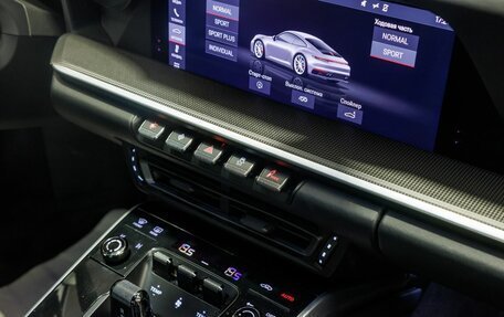 Porsche 911, 2019 год, 12 997 000 рублей, 33 фотография