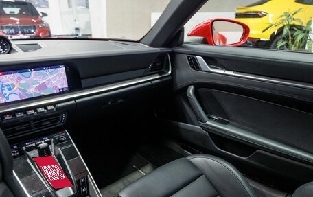 Porsche 911, 2019 год, 12 997 000 рублей, 35 фотография
