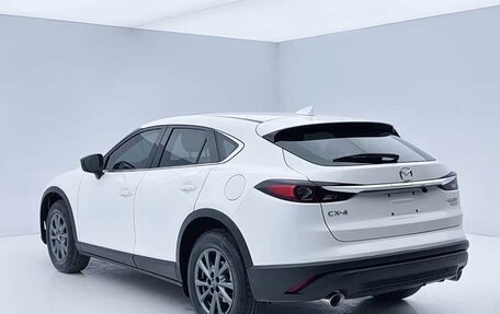 Mazda CX-4, 2022 год, 2 050 000 рублей, 8 фотография