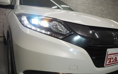 Honda Vezel, 2015 год, 890 000 рублей, 12 фотография