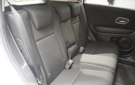 Honda Vezel, 2015 год, 890 000 рублей, 21 фотография