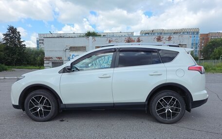 Toyota RAV4, 2017 год, 2 630 000 рублей, 7 фотография