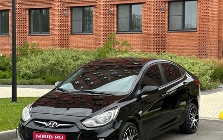 Hyundai Solaris II рестайлинг, 2011 год, 600 000 рублей, 1 фотография