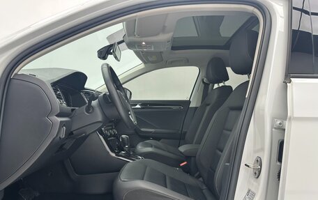 Volkswagen T-Roc I, 2022 год, 1 850 000 рублей, 4 фотография