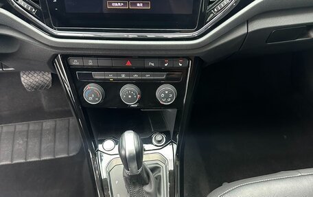 Volkswagen T-Roc I, 2022 год, 1 850 000 рублей, 12 фотография