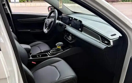 Ford Escort, 2022 год, 1 040 000 рублей, 7 фотография