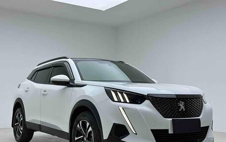 Peugeot 2008 II, 2022 год, 1 385 000 рублей, 3 фотография