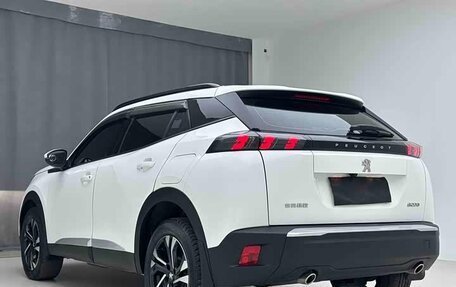 Peugeot 2008 II, 2022 год, 1 385 000 рублей, 5 фотография