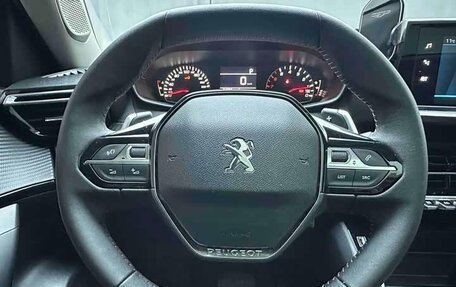 Peugeot 2008 II, 2022 год, 1 385 000 рублей, 17 фотография