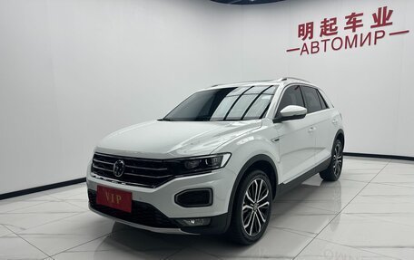 Volkswagen T-Roc I, 2022 год, 1 920 000 рублей, 5 фотография