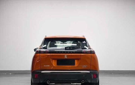 Peugeot 2008 II, 2022 год, 1 490 000 рублей, 6 фотография