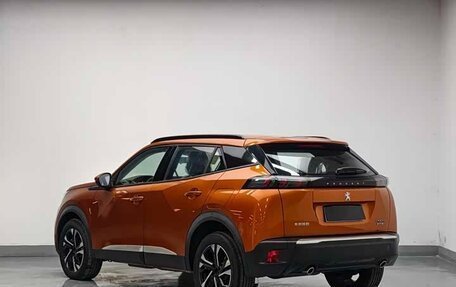 Peugeot 2008 II, 2022 год, 1 490 000 рублей, 3 фотография