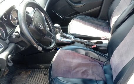 Opel Astra J, 2011 год, 320 000 рублей, 7 фотография
