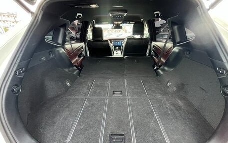 Toyota Harrier, 2018 год, 2 330 000 рублей, 6 фотография