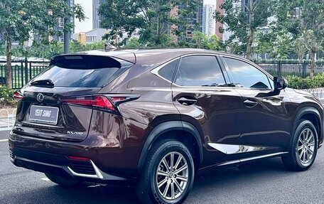 Lexus NX I, 2021 год, 2 350 000 рублей, 7 фотография
