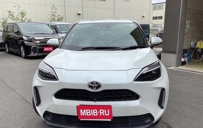 Toyota Yaris Cross, 2023 год, 1 600 000 рублей, 1 фотография
