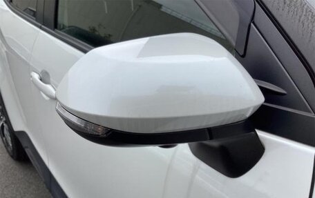 Toyota Yaris Cross, 2023 год, 1 600 000 рублей, 7 фотография