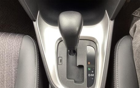 Toyota Yaris Cross, 2023 год, 1 600 000 рублей, 20 фотография