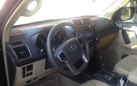 Toyota Land Cruiser Prado 150 рестайлинг 2, 2013 год, 2 700 000 рублей, 3 фотография