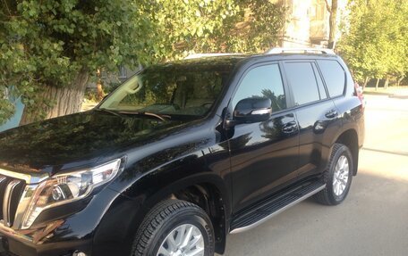 Toyota Land Cruiser Prado 150 рестайлинг 2, 2013 год, 2 700 000 рублей, 2 фотография