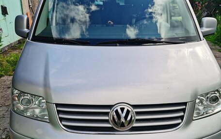 Volkswagen Caravelle T5, 2008 год, 1 790 000 рублей, 1 фотография