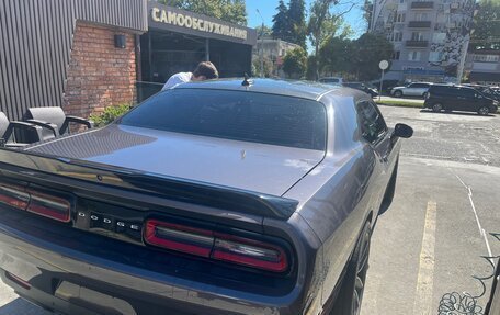 Dodge Challenger III рестайлинг 2, 2016 год, 2 500 000 рублей, 3 фотография