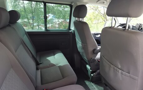 Volkswagen Caravelle T5, 2008 год, 1 790 000 рублей, 10 фотография