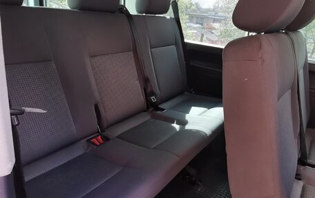 Volkswagen Caravelle T5, 2008 год, 1 790 000 рублей, 11 фотография