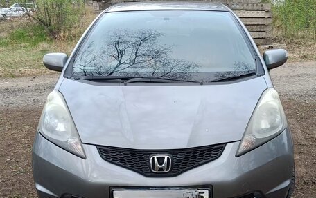 Honda Fit III, 2011 год, 730 000 рублей, 1 фотография