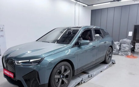 BMW iX, 2026 год, 1 фотография