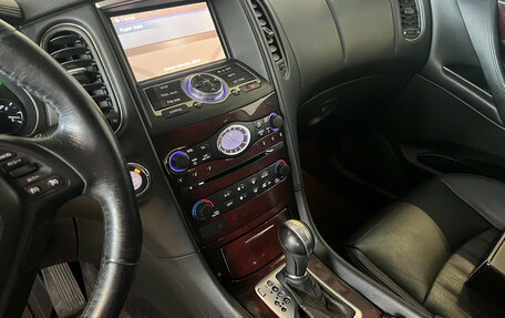 Infiniti QX50 I рестайлинг, 2015 год, 1 700 000 рублей, 10 фотография