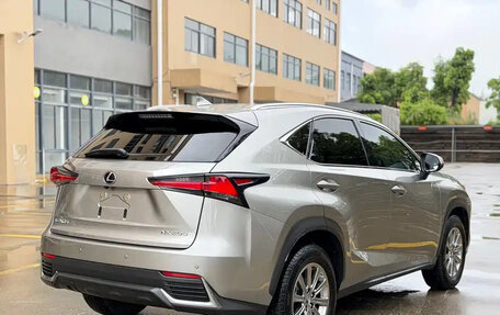 Lexus NX I, 2021 год, 2 700 000 рублей, 5 фотография