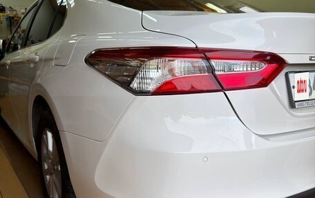 Toyota Camry, 2019 год, 2 900 000 рублей, 6 фотография