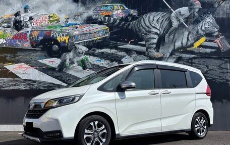 Honda Freed II, 2022 год, 1 230 000 рублей, 9 фотография