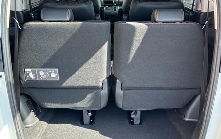 Honda Freed II, 2022 год, 1 230 000 рублей, 22 фотография