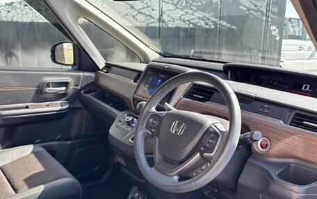 Honda Freed II, 2022 год, 1 230 000 рублей, 15 фотография