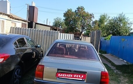 Opel Omega A, 1988 год, 400 000 рублей, 4 фотография