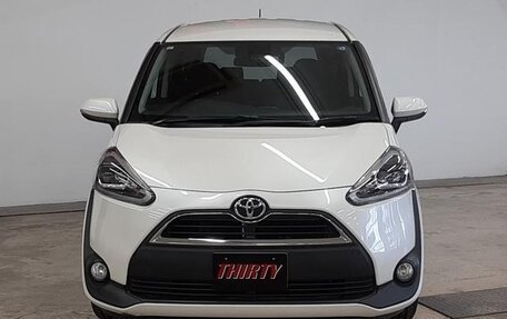 Toyota Sienta II, 2017 год, 810 000 рублей, 5 фотография