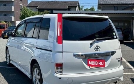 Toyota ISis I, 2012 год, 990 000 рублей, 6 фотография