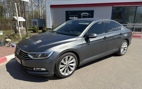 Volkswagen Passat B8 рестайлинг, 2015 год, 1 650 000 рублей, 6 фотография