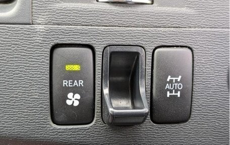 Toyota ISis I, 2012 год, 1 110 000 рублей, 17 фотография