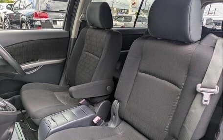 Toyota ISis I, 2012 год, 1 110 000 рублей, 22 фотография