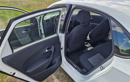 Volkswagen Polo VI (EU Market), 2013 год, 720 000 рублей, 10 фотография
