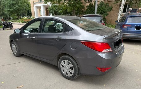 Hyundai Solaris II рестайлинг, 2016 год, 690 000 рублей, 1 фотография