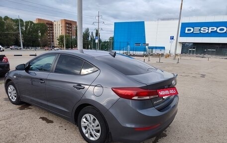 Hyundai Elantra VI рестайлинг, 2018 год, 1 580 000 рублей, 6 фотография