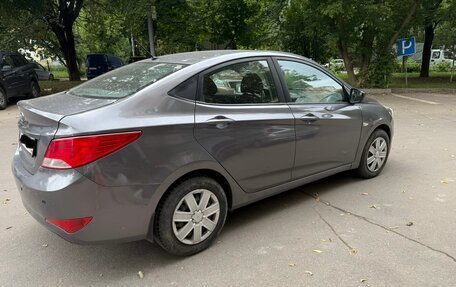 Hyundai Solaris II рестайлинг, 2016 год, 690 000 рублей, 5 фотография