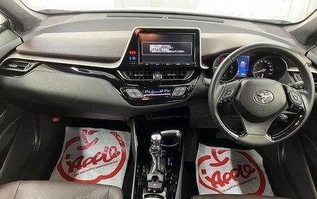Toyota C-HR I рестайлинг, 2017 год, 1 350 000 рублей, 17 фотография