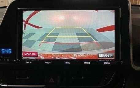 Toyota C-HR I рестайлинг, 2017 год, 1 350 000 рублей, 19 фотография