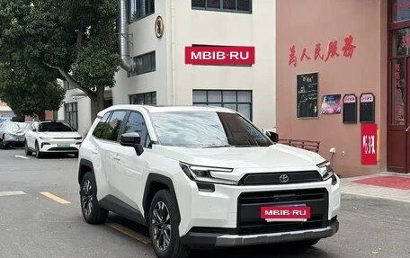 Toyota RAV4, 2025 год, 4 250 000 рублей, 3 фотография